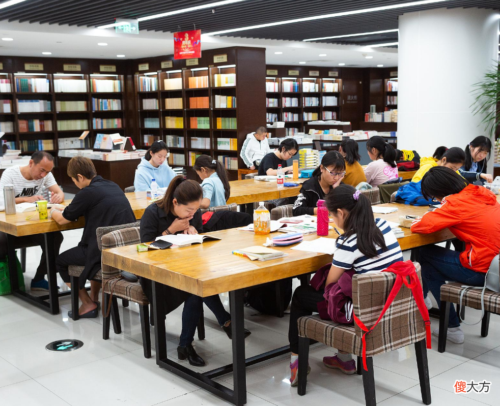 若学生没天赋，父母别让孩子提前上学，上学前可以提升孩子专注力