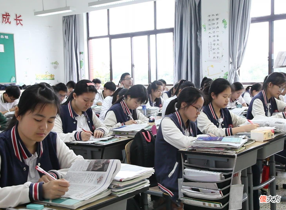 若学生没天赋，父母别让孩子提前上学，上学前可以提升孩子专注力