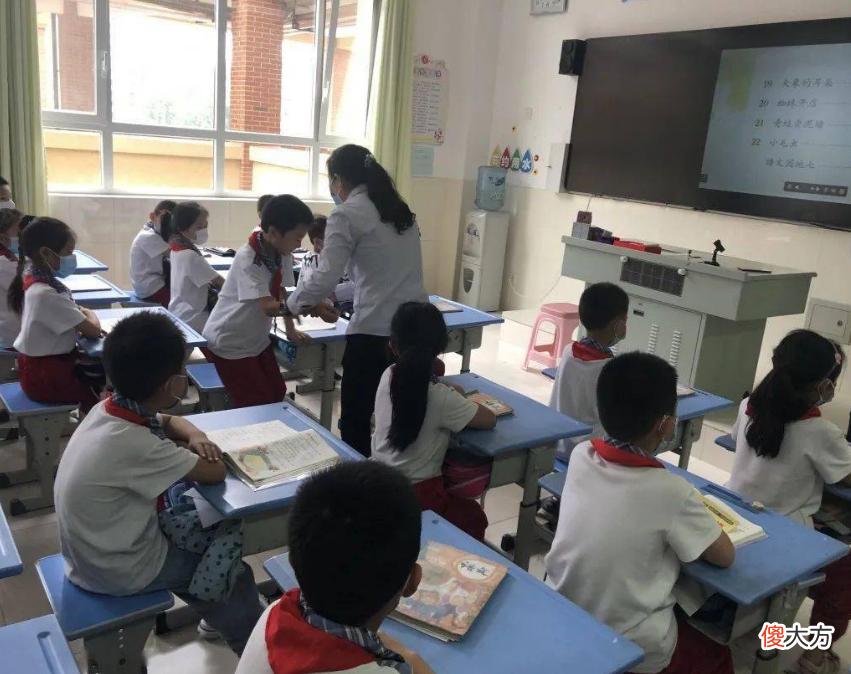 若学生没天赋，父母别让孩子提前上学，上学前可以提升孩子专注力
