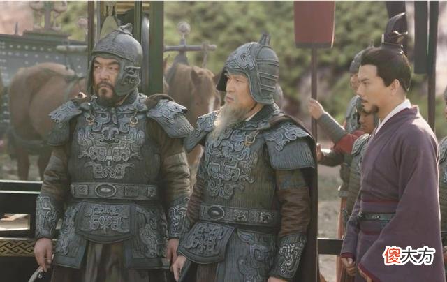 【历史故事】诸葛亮的继任者费祎，在宴会中被刺杀，为何幕后线索都指向姜维？