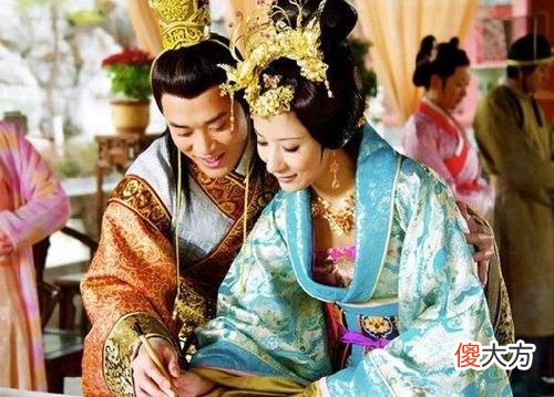 【历史故事】一个保姆登上皇贵妃之位，宠冠后宫23年，传言貌丑善妒心狠手辣