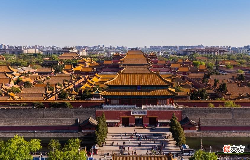 【历史故事】爱新觉罗后人沦为三轮车夫：一小时150元不还价！成为当地一招牌