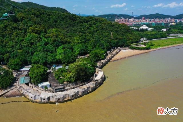 【爱历史】虎门炮台发现鸦片战争实物铁炮 保存基本完好 炮身带有铭文