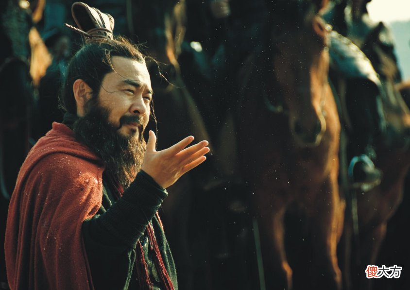 【爱历史】赤壁之战曹操惨败，是否意味着，曹操手下谋士都比不上诸葛亮？
