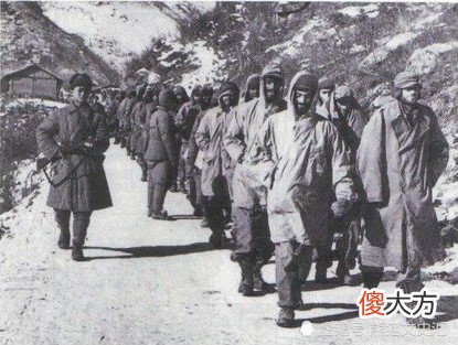 【爱历史】长津湖特级战斗英雄杨根思，一人与40美军同归于尽，朝鲜为其立碑