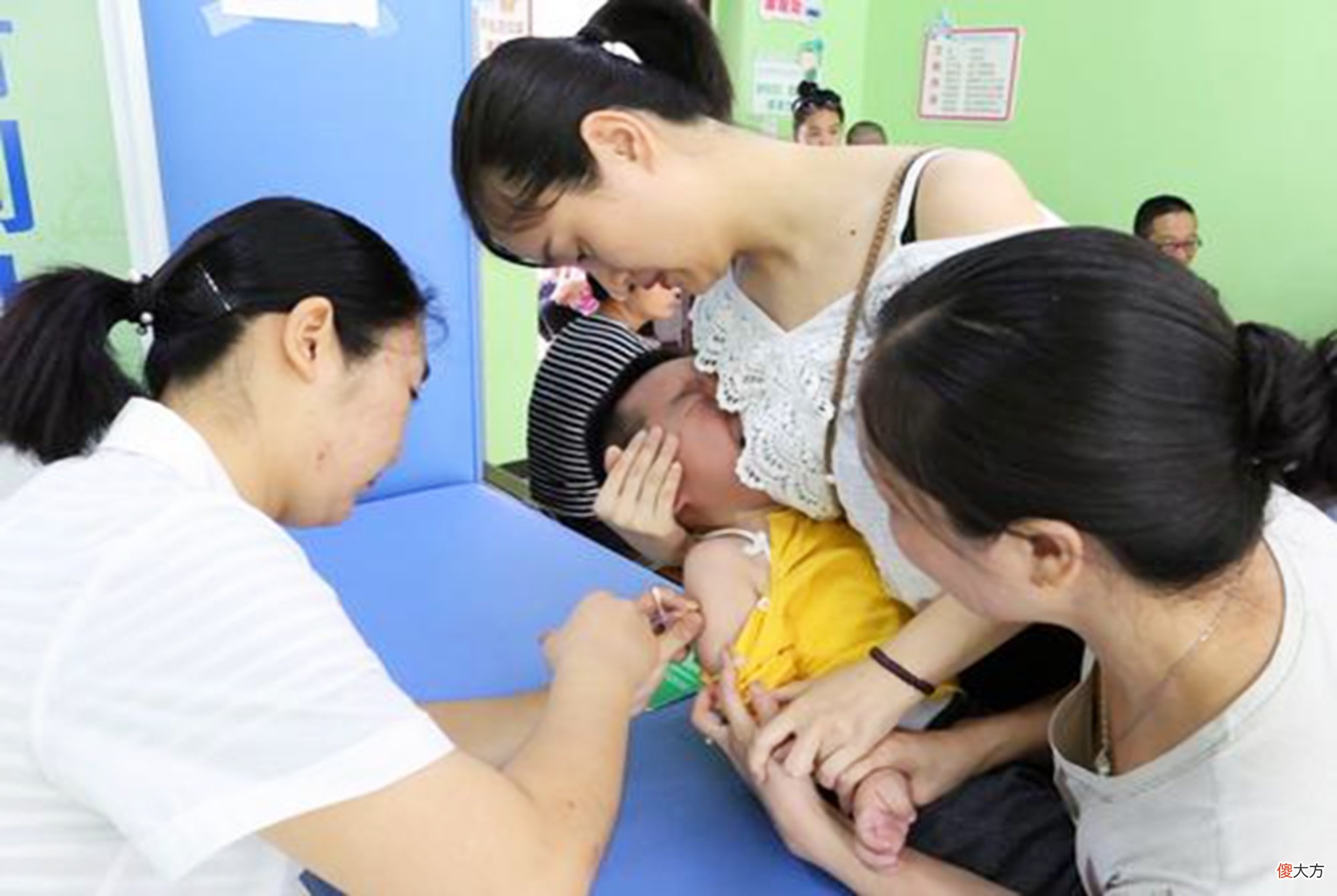 儿科医生坦言：为了孩子好，两种自费“疫苗”，越早打越好