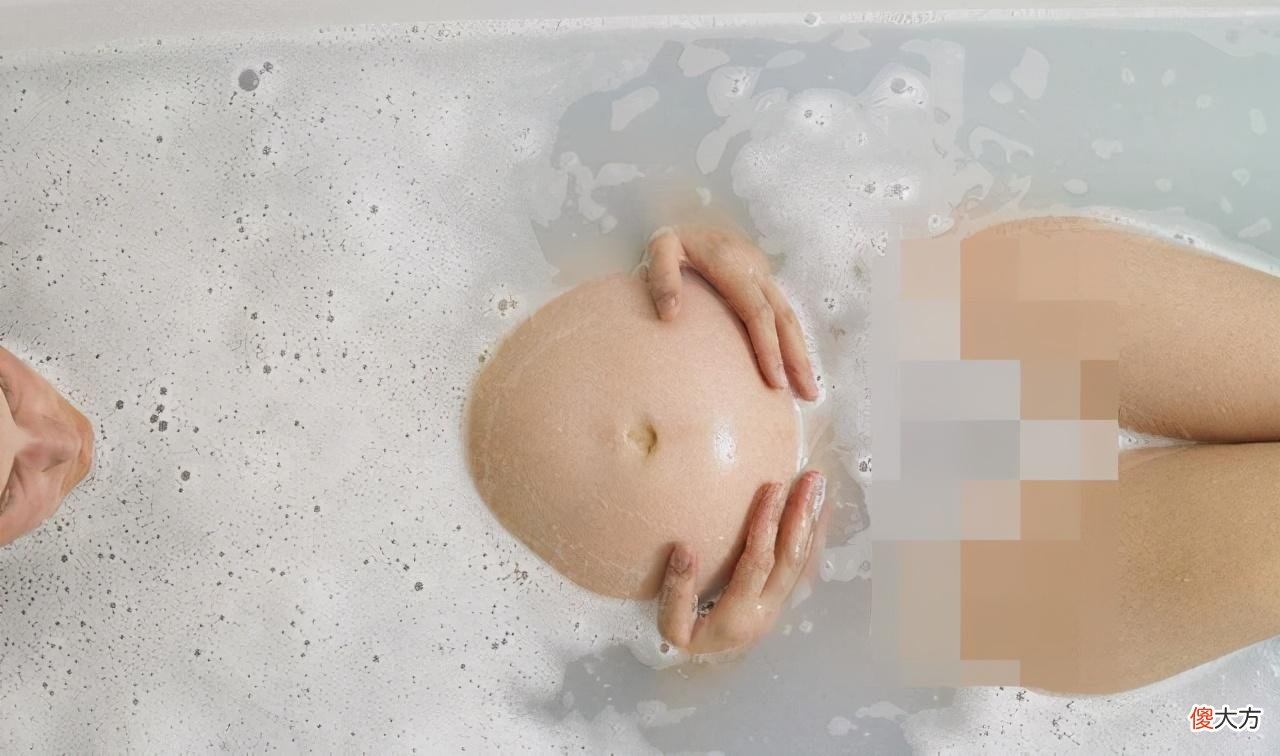 孕期搓澡会把孩子“搓下来”？孕妈洗澡有讲究，这些部位莫乱搓