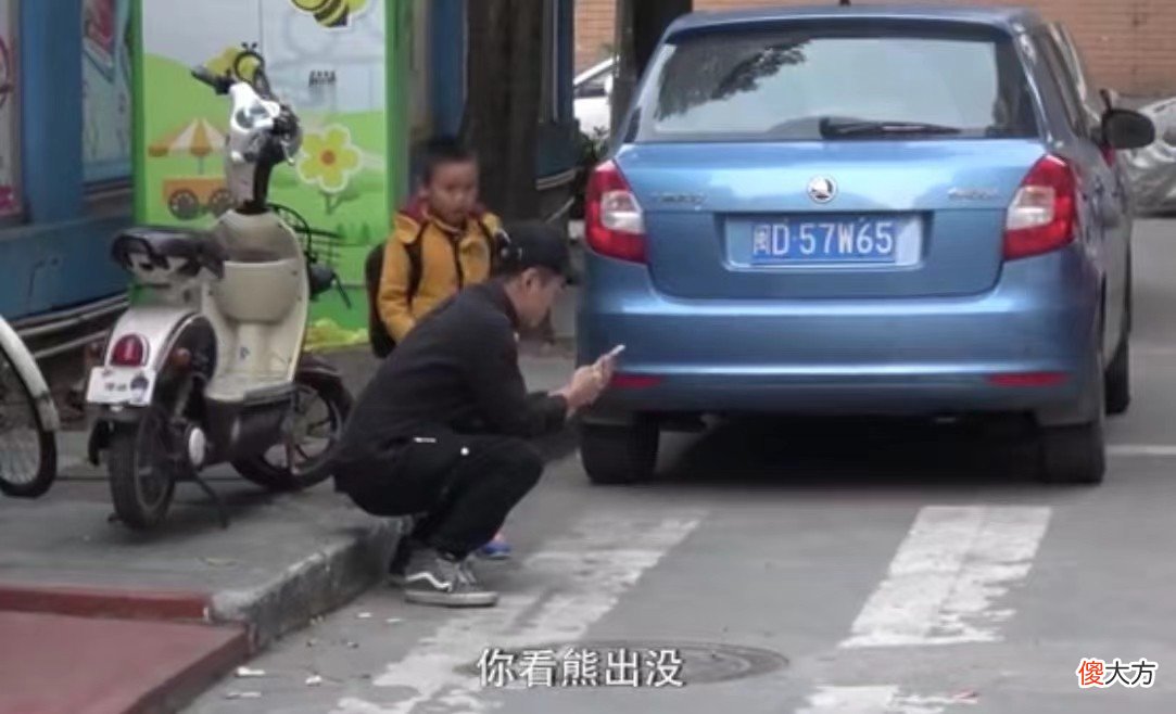 拐走一个孩子有多容易？2分钟就能骗走一个孩子，父母千万别大意