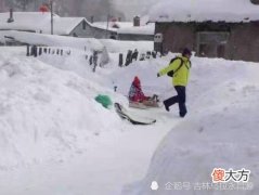 在吉林，冬季户外活动中的“呲溜坡儿”和“跐溜滑儿”不是一回事