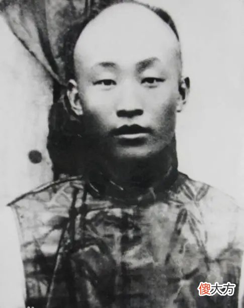 【爱历史】杀人不眨眼的军阀孙传芳，虽然晚年皈依佛门，但仍然难逃红尘宿命