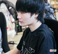 【游戏迷】100块6张带毛边小卡，宁王开到前中上差点落泪：我还记得这个时刻