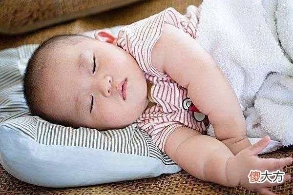 入秋换季昼夜温差大、易生病，宝妈牢记三点，宝宝身体好少生病