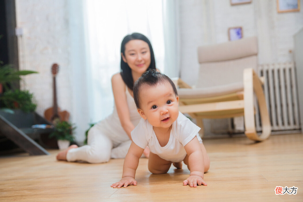 “婴儿墙头草，谁抱跟谁亲？”错过这个时期，孩子和妈妈不一定亲