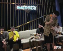 【游戏迷】“RNG队员都给我低头喊偶像,我好有牌面”,尖勾:乌兹肯定没去