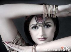 【历史故事】波斯进献两位美女，唐太宗为何把她们关在笼中欣赏原因很无语！