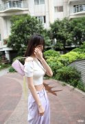 【时尚一点】袁冰妍look可还喜欢，夏季可以学小姐姐的style