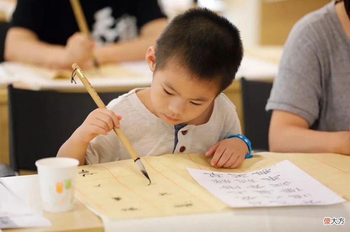 孩子什么都做不好？父母别骂孩子不成器，认识二八定律，娃更优秀