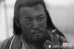 【爱历史】三国时一员猛将，曾征服了朝鲜半岛，10人中有9个读不对他的姓