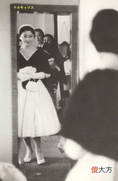 【历史故事】日本最美平民皇后:被婆婆折磨41年,暴瘦20斤,不想和丈夫合葬