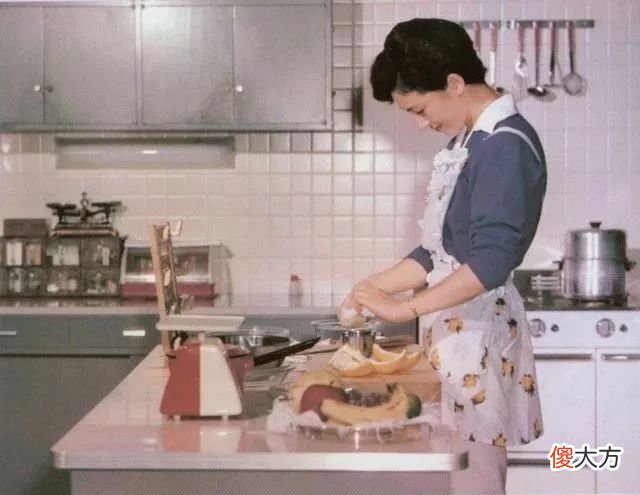 【历史故事】日本最美平民皇后：被婆婆折磨41年，暴瘦20斤，不想和丈夫合葬