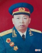 【历史故事】中将派人去看望上将，上将夫人：首长的首长派人来看首长了