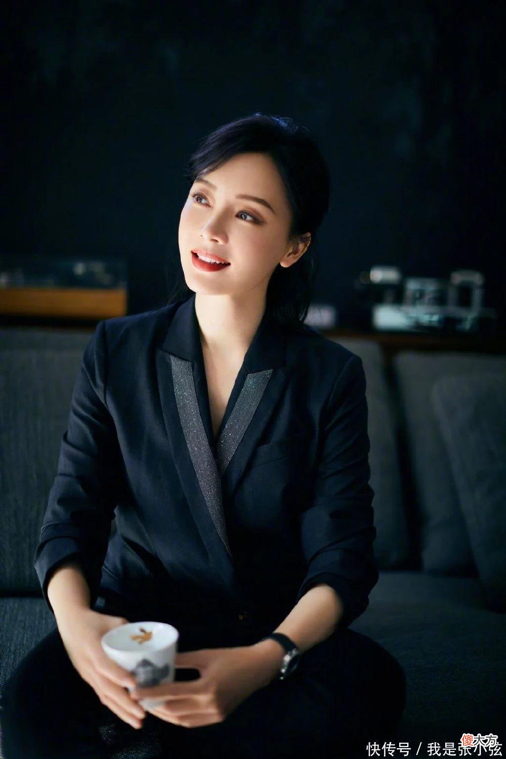 【时尚一点】中年女人如何让自己变“高级”？这5个细节是重点，和钱多少无关
