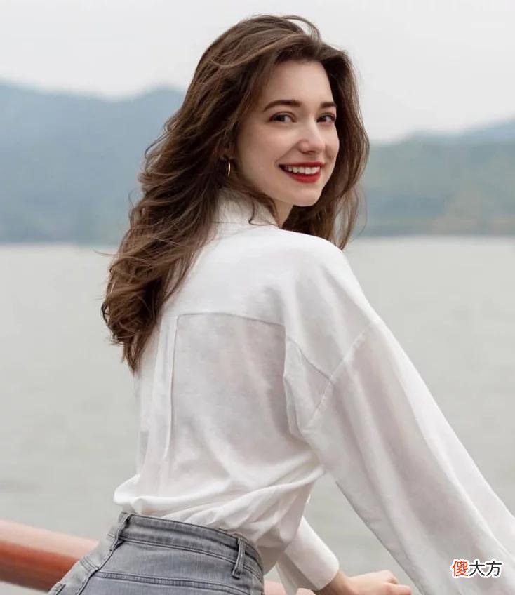 【就爱时尚】俄罗斯时尚博主Anastasia Cebulska 好像偷跑出来的公主