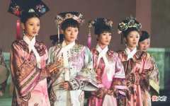 【游戏世界】女玩家太可怕，为在游戏里争热度第一，在世界整整互喷了一个月