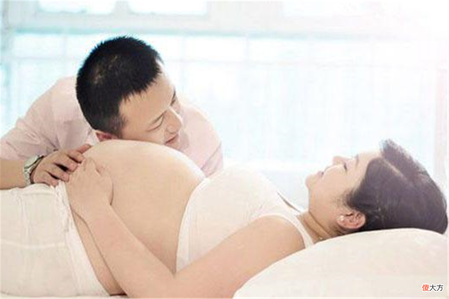 孕期最好的胎教不是音乐和抚摸，而是这种方式，准爸爸也能参与