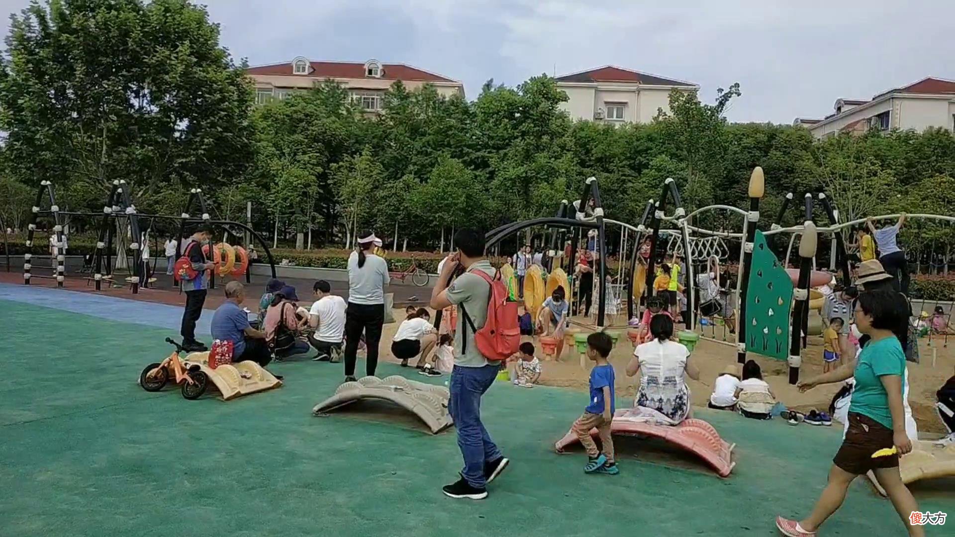 优秀的孩子，长大以后只会与父母亲渐行渐远，不禁让家长们感慨良久