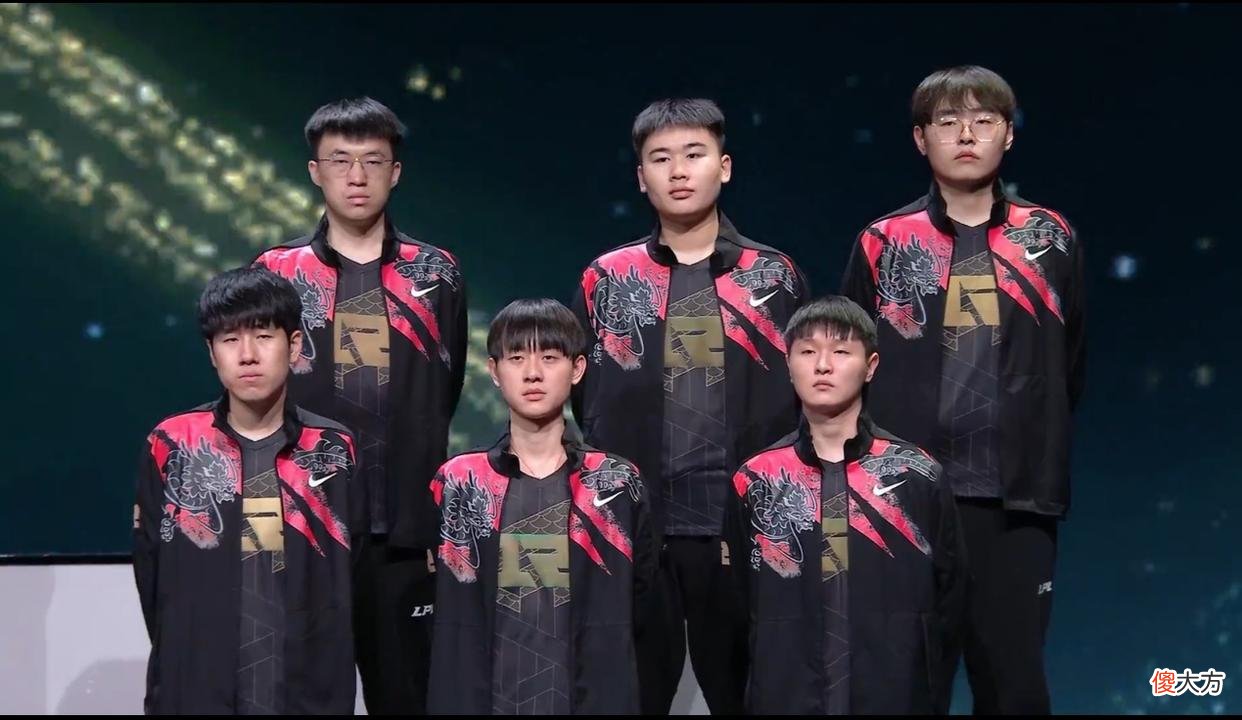 【游戏迷】RNG幕后故事公开！教练朱开透露：输给LGD之后，整个队伍都乱了