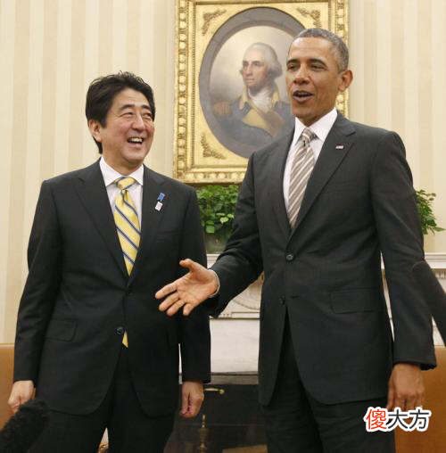 【爱历史】是形势所迫还是奴性使然，日本首相在美国面前为何如此卑微？