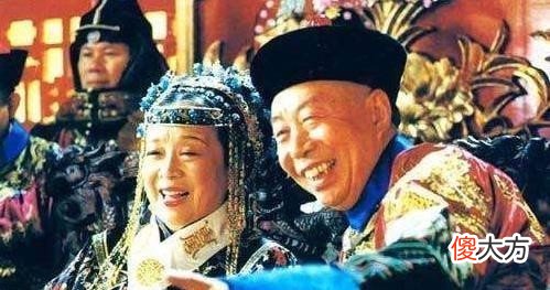 【爱历史】李莲英的姐姐隐瞒真相，清朝灭亡后才说出：慈禧其实不是病死的