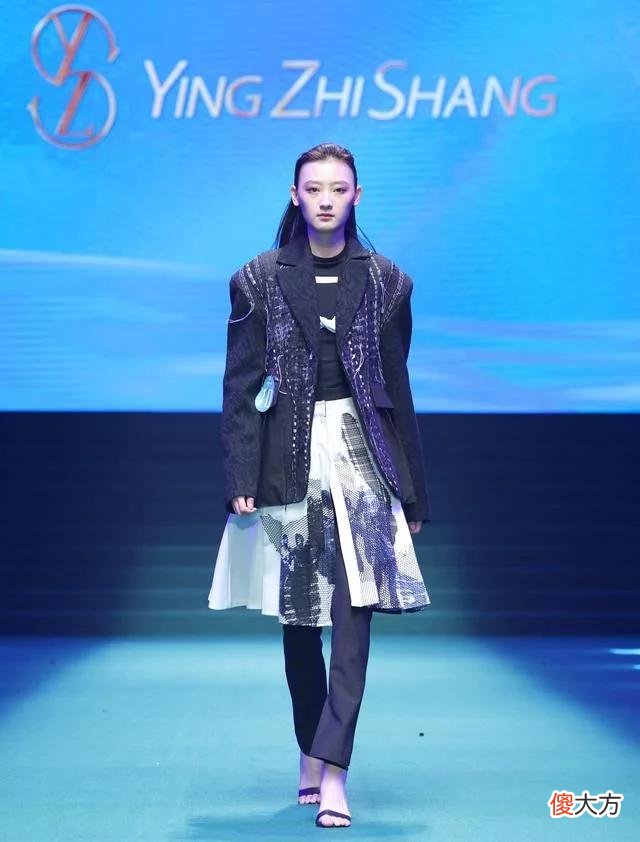 【时尚一点】(文化)职场女装展风采