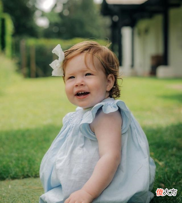 【就爱时尚】夏洛特公主将继承戴安娜的传家宝，她的身价或高达36亿英镑