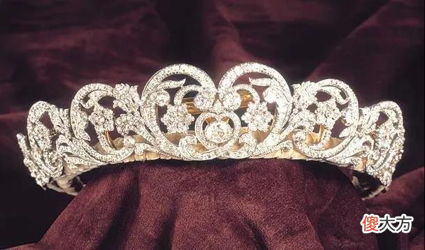 【就爱时尚】夏洛特公主将继承戴安娜的传家宝，她的身价或高达36亿英镑