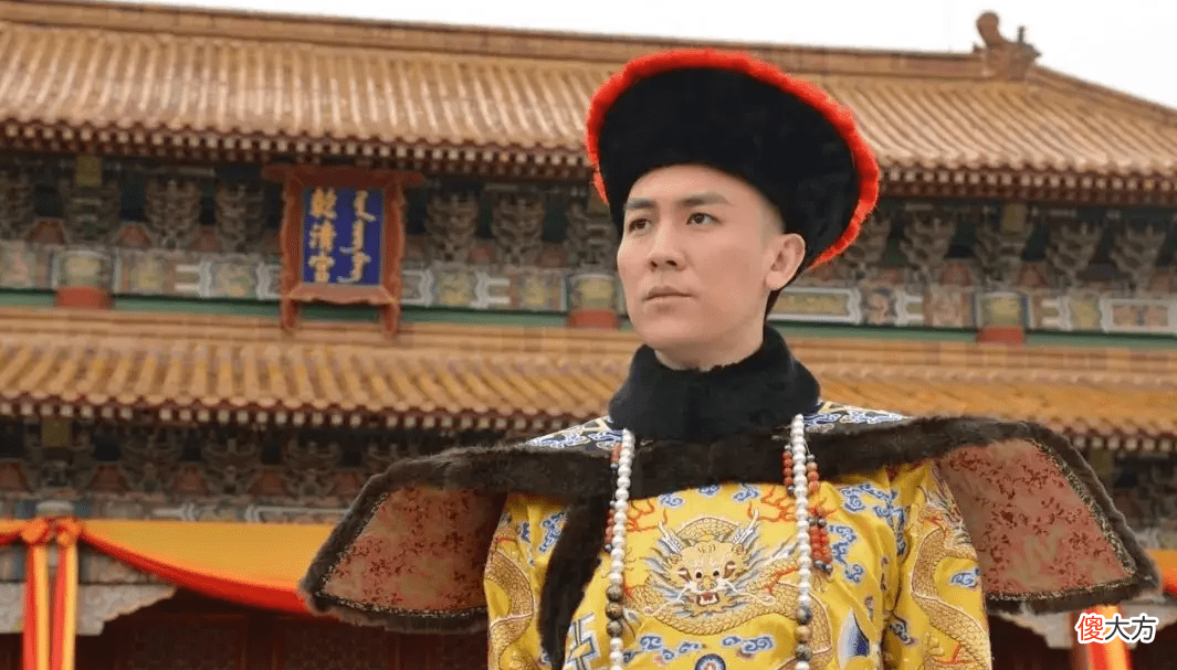 【历史故事】和珅有乾隆的保命符，他还会怕嘉庆吗