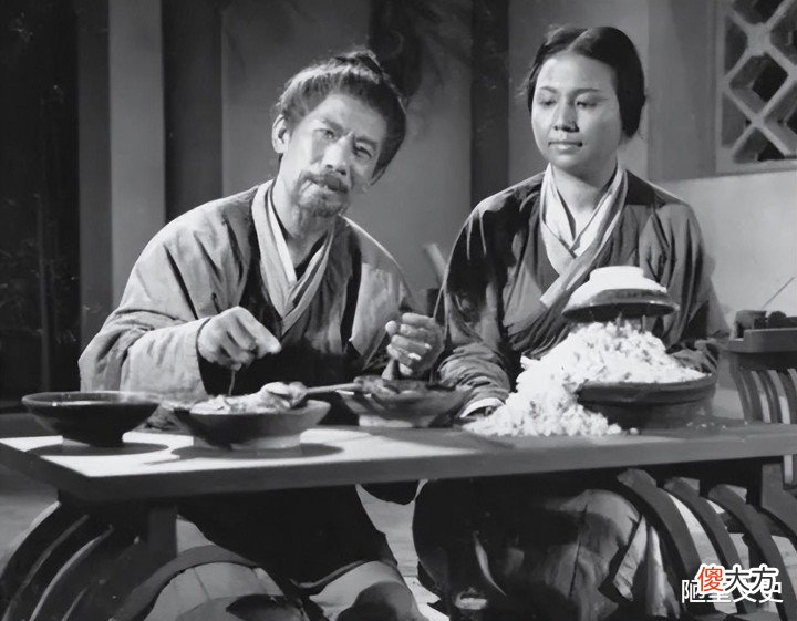 【历史故事】鲁班是一名木匠,他的鲁班书为何被列为禁书?看看开篇第一句是啥