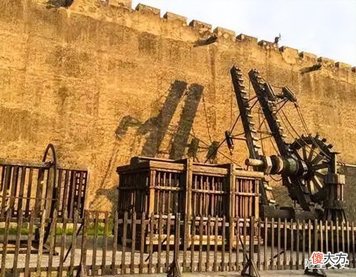 【历史故事】鲁班是一名木匠,他的鲁班书为何被列为禁书?看看开篇第一句是啥