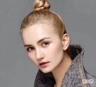 【历史故事】意大利超模邂逅厦门小伙,5年后生黑发混血娃感叹:中国基因强大