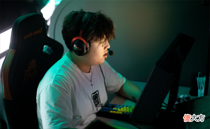 【游戏世界】XDD嘴臭真不是好习惯,小鹿就是前车之鉴,世界赛上也能这么玩?